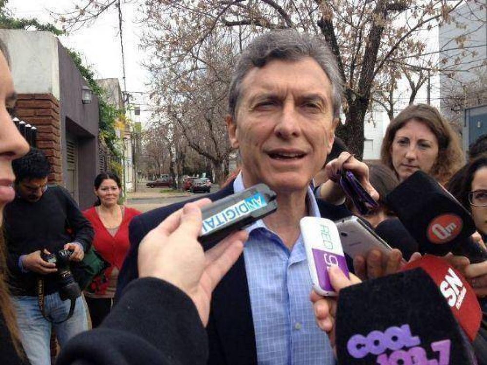 Macri visit� La Plata y apunt� al sistema de boletas impresas: �Todo est� montado para el fraude�