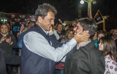 Sergio Massa, en campa�a, visit� ayer Azul