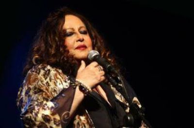 Mar�a Creuza en concierto en el Complejo Cultural Centro Chaque�o