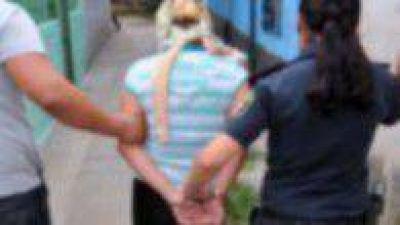 Mujeres robaron a una joven a punta de cuchillo