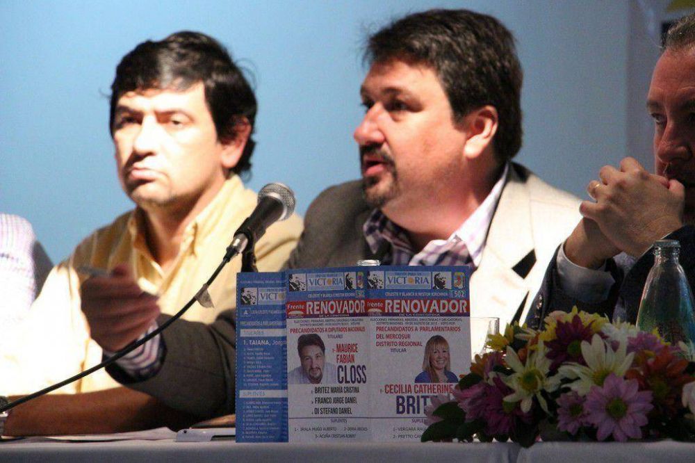 Closs dialog� con profesionales de Econom�a que hicieron una fuerte defensa del modelo