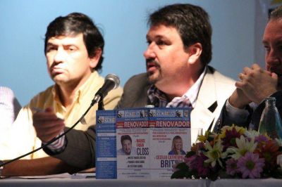 Closs dialog� con profesionales de Econom�a que hicieron una fuerte defensa del modelo