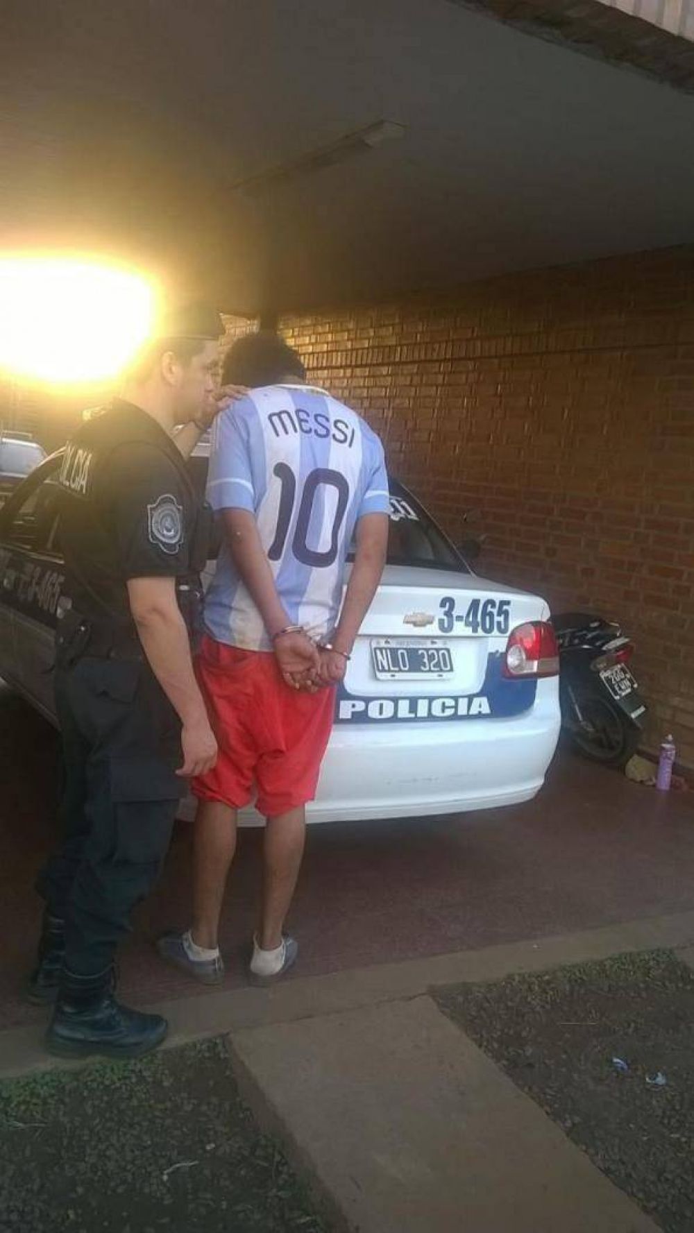 Lo detuvieron por atacar a pedradas a trabajadores de una obra