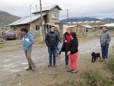 Avances en obras de barrios Malvinas y Nahuel Hu�