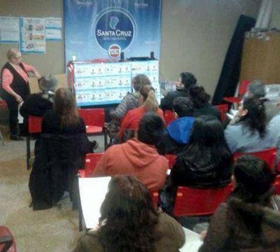 UCR destac� asistencia a charlas para fiscales