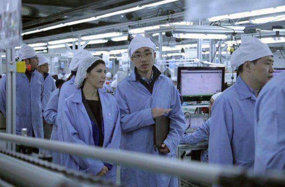 El Embajador de la Rep�blica Popular China y recorri� las plantas del Grupo Newsan en Ushuaia Compartir: