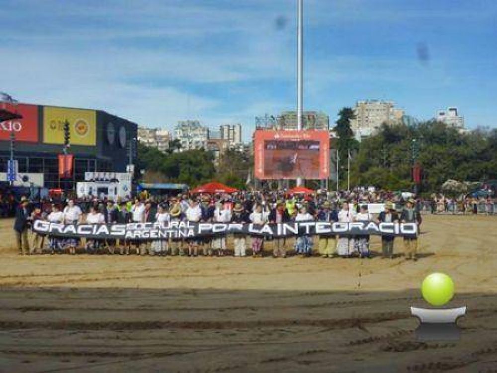 OTRO PELDA�O MAS: EL BALLET INTEGRARTE SE PRESENTO EN LA PISTA CENTRAL DE LA EXPOSICION RURAL DE PALERMO