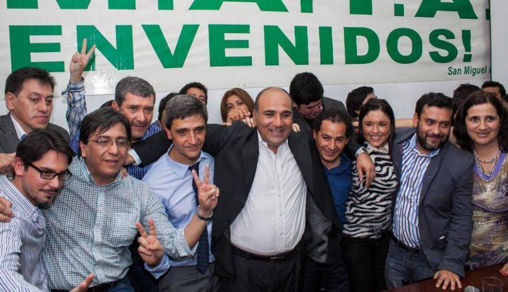 Manzur y Yedlin junto a La C�mpora