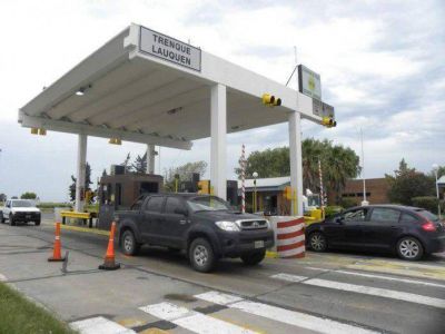Unos 5.000 veh�culos durante el primer fin de semana de receso