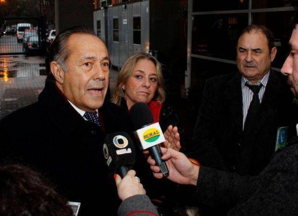 Adolfo propuso una reducci�n gradual en las retenciones