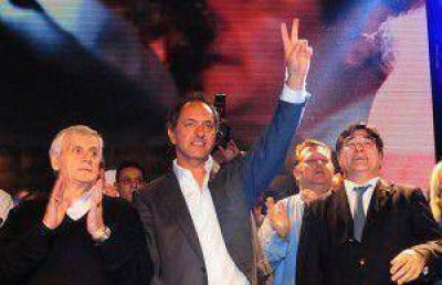 Scioli prometi� que habr� cada vez m�s trabajo y menos planes sociales