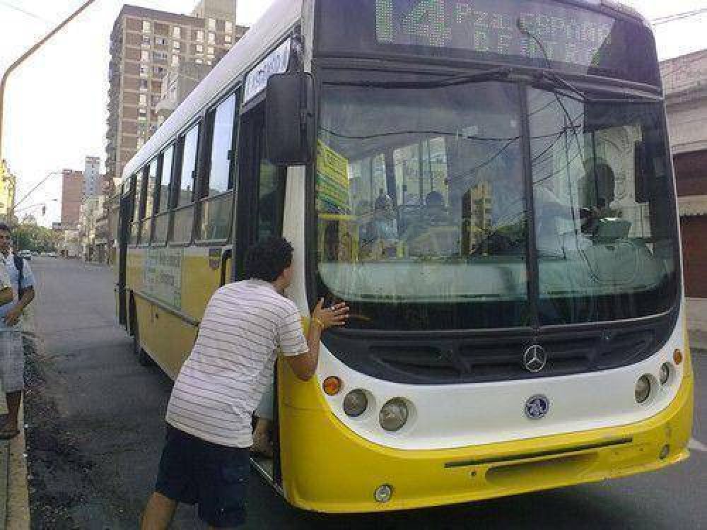 Transporte P�blico de pasajeros: desv�os de colectivos por trabajos de ASSA