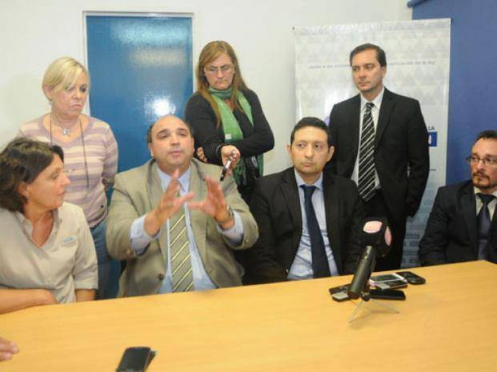 Los fiscales de Santa Fe repudiaron los atentados