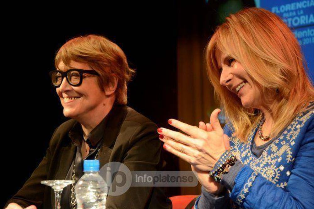 Teresa Parodi respald� la candidatura de Saintout: �La batalla de fondo es cultural�