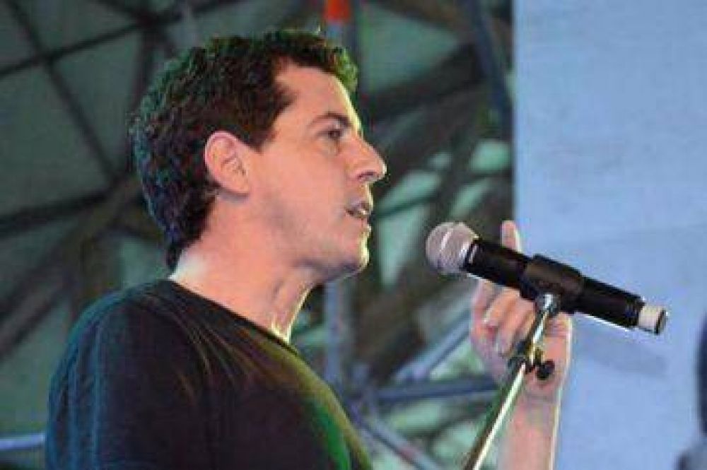 El FpV sigue castigando duro a Macri