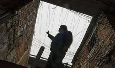 Los vecinos de la villa 31, entre el asombro y las dudas por el techo verde