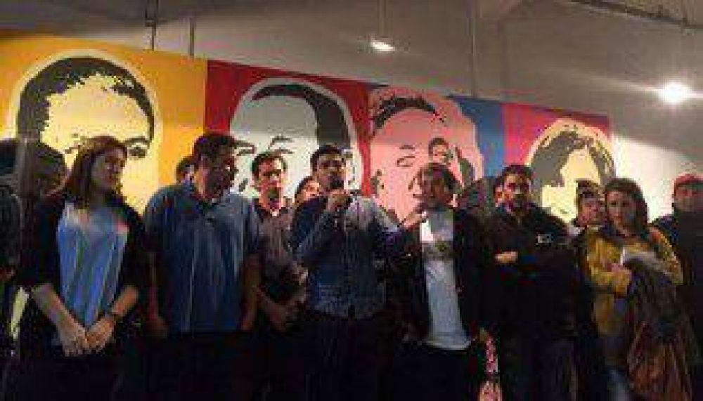 En el PJ porte�o, la juventud debati�: �Scioli Para Profundizar�