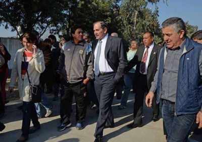 Alperovich pidi� a los tucumanos 