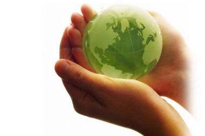 La enc�clica �Laudato Si�� y los desaf�os pol�ticos y sociales en el Per�