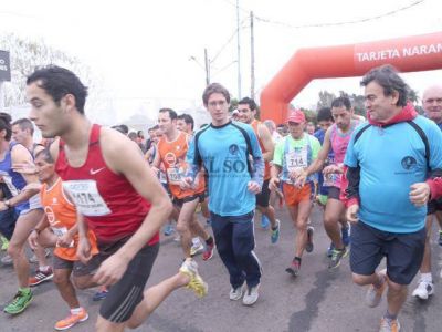 Multitudinaria concurrencia en la Marat�n de la ciudad