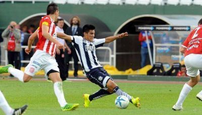 Talleres empat� con San Mart�n en el Kempes