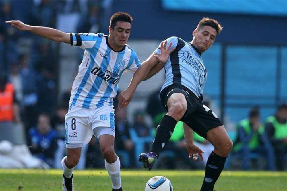 Saja ataj� un penal y Racing apenas empat� 0 a 0 con Belgrano en Avellaneda