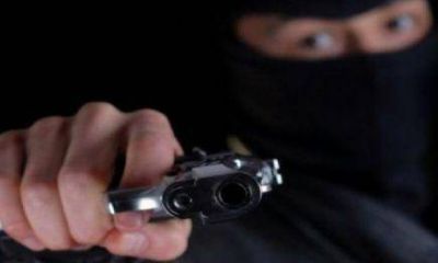 Tres delincuentes encapuchados y armados robaron cerca de 40 mil pesos