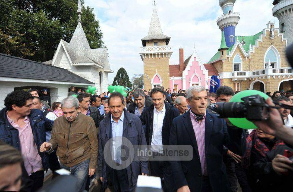 Scioli y Bruera en la Rep�blica: �Hay que defender las conquistas logradas� 