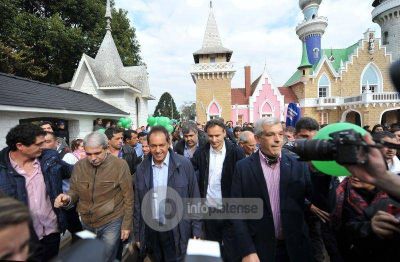 Scioli y Bruera en la Rep�blica: �Hay que defender las conquistas logradas� 