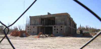 Frenaron la obra de la nueva Escuela de M�sica y tardar� al menos otros 5 meses