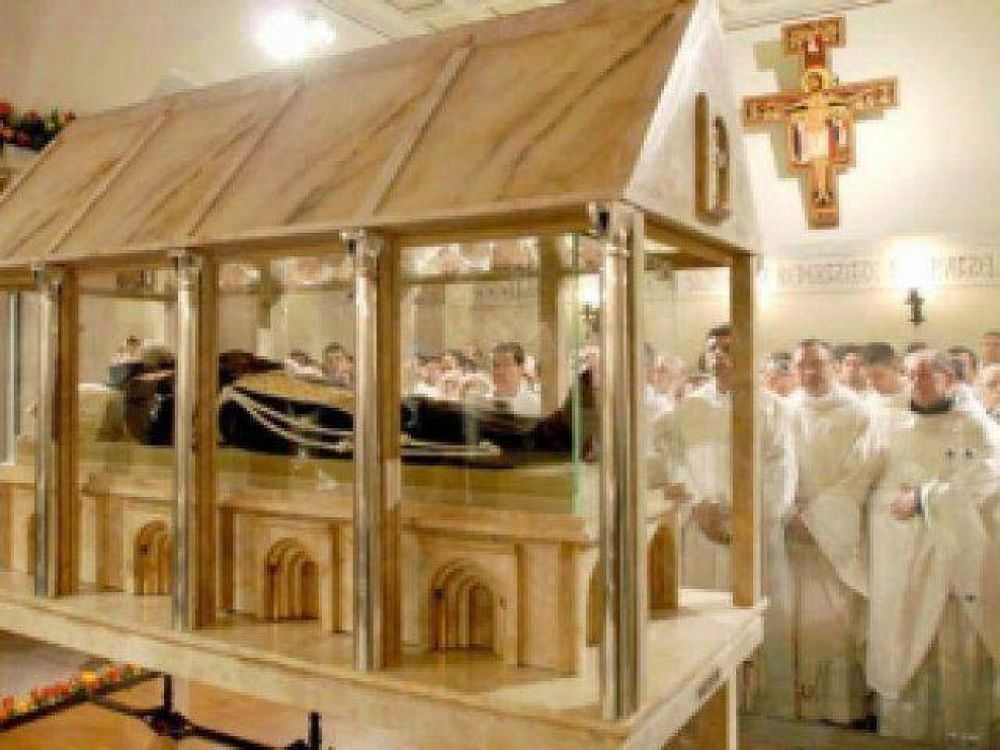 El Vaticano expondrá los restos del Padre Pío en la basílica de San Pedro