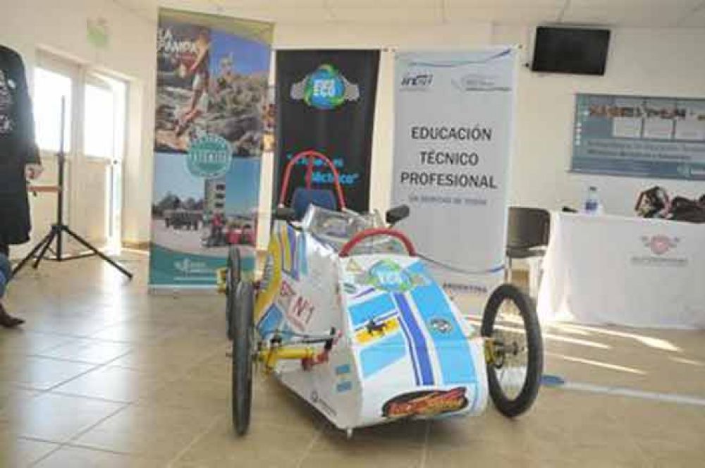 Desaf�o Eco: Alumnos pampeanos participaron de una jornada instructiva