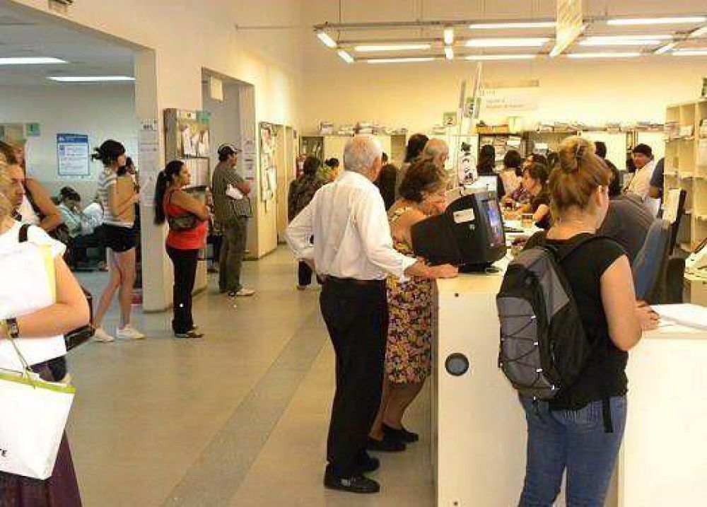 CUESTIONAN LA ATENCI�N DE ANSES EN LAN�S