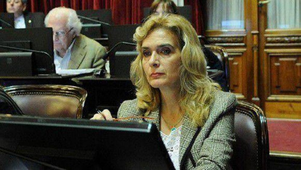 �Alperovich es responsable de que la droga se venda como caramelo�