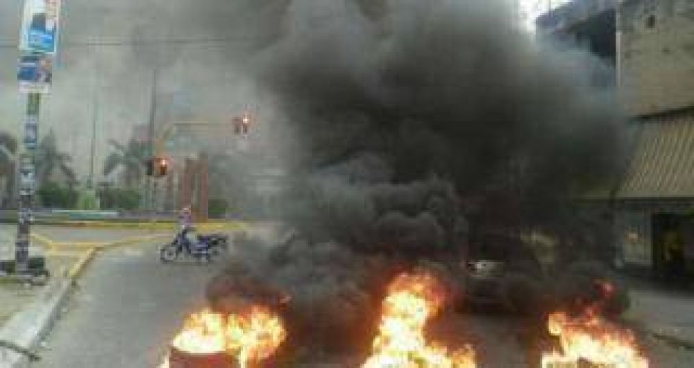 Plazoleta Mitre: Protesta por j�venes que perdieron la vida a causa de las drogas
