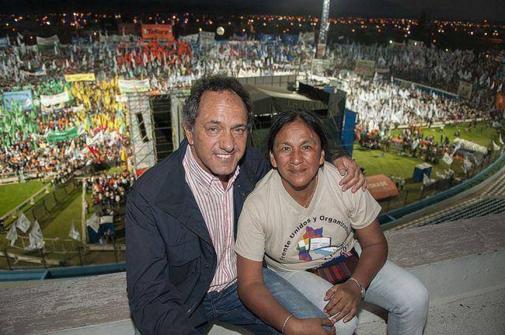 La Tupac cop� el acto en apoyo a Scioli y a Zannini en Jujuy