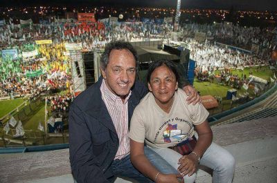 La Tupac cop� el acto en apoyo a Scioli y a Zannini en Jujuy
