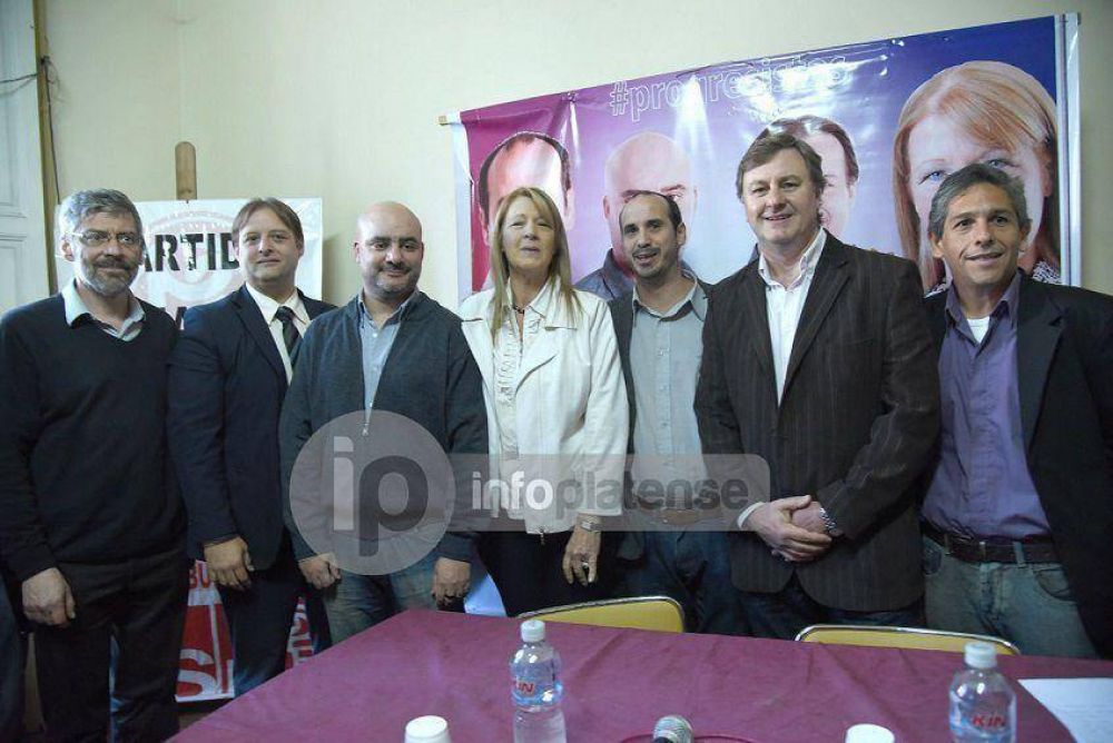 Stolbizer junto a Crespo en La Plata: �Macri y Scioli son dos fracasados�