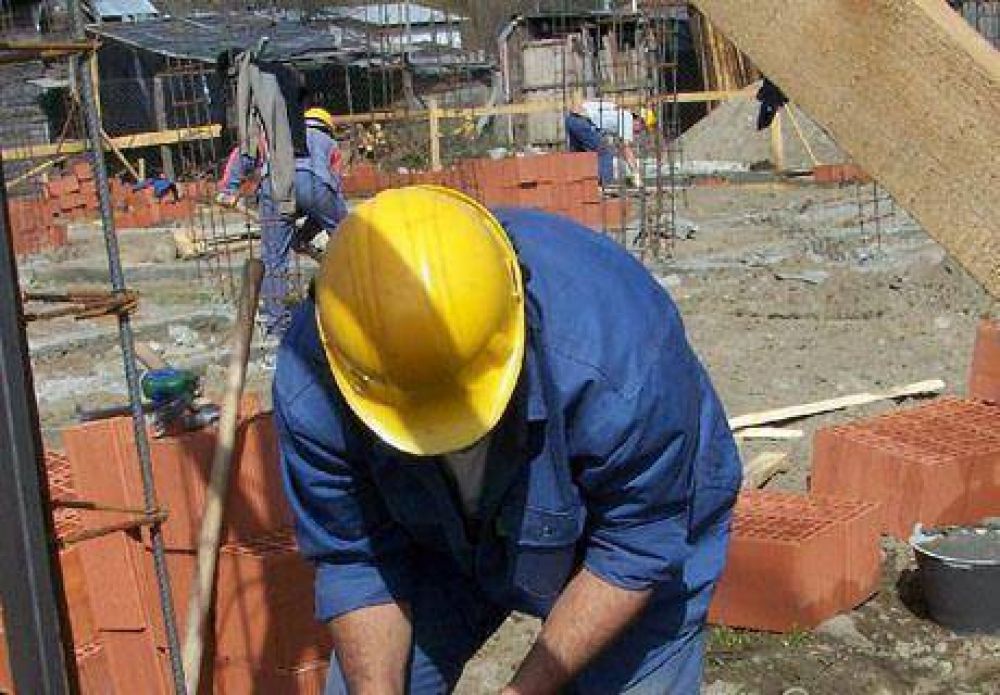 ﻿Aprueban readecuaci�n de plan de 112 casas y r�pida terminaci�n