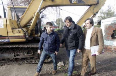 Demolieron una construcci�n abandonada en el barrio Libertad