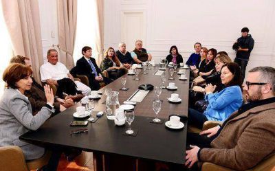 El Municipio present� 15 nuevos profesionales de salud para las Islas