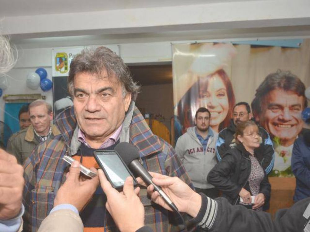 Guti�rrez inaugur� otro local del FpV