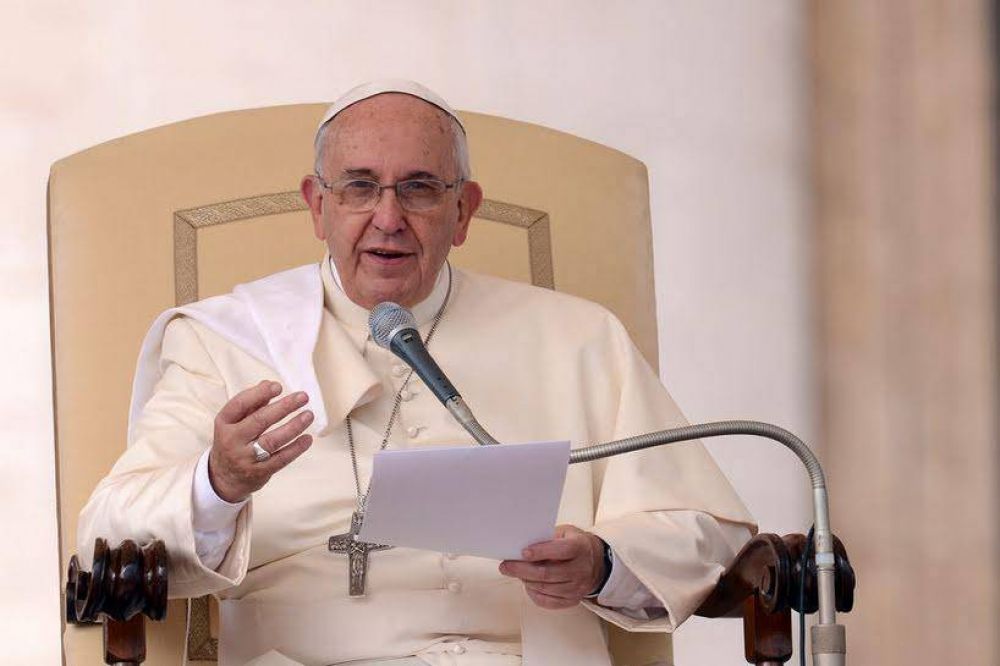 Papa Francisco: Divorciados vueltos a casar, ¡no están excomulgados!