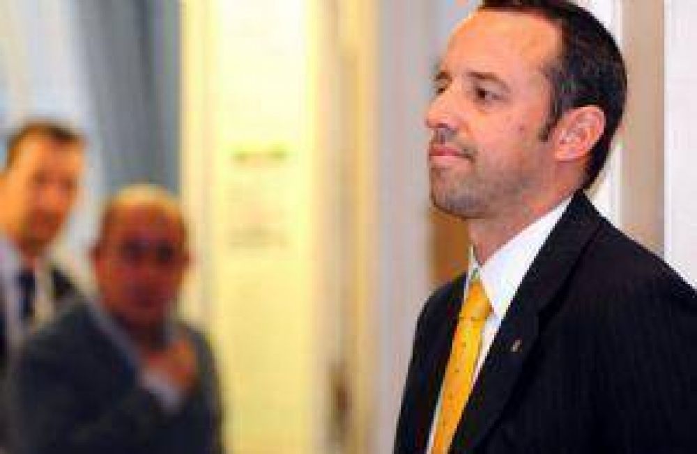 El tesorero de la Provincia declar� que recibi� presiones.
