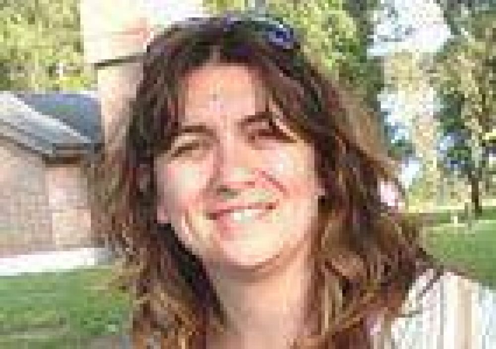 Alderisi: �Se gasta mucho en campa�a pol�tica, pero muy poco en educaci�n�