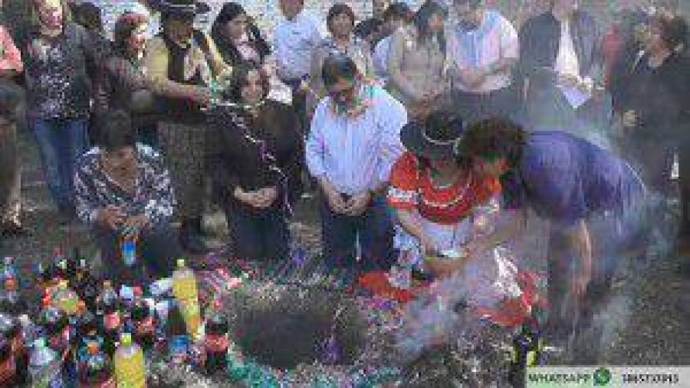 El Intendente �Chuli� Jorge realiz� el ritual de la Pachamama junto a los vecinos y familia municipal