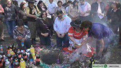 El Intendente �Chuli� Jorge realiz� el ritual de la Pachamama junto a los vecinos y familia municipal