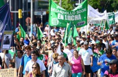 Estatales neuquinos protestaron en las calles