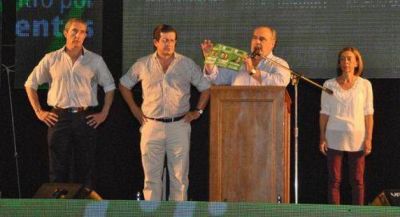 Acto de ECO, con la defensa del acervo correntino como estandarte