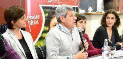 De Gennaro, en la ciudad en apoyo al Socialismo